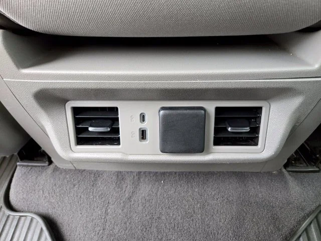 Used 2025 Summit White Chevrolet LT image 16