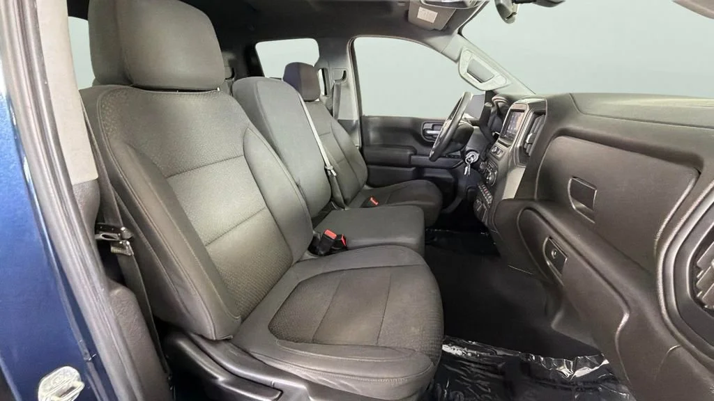 Used 2021 NORTHSKY BLUE METALLIC Chevrolet Custom image 33