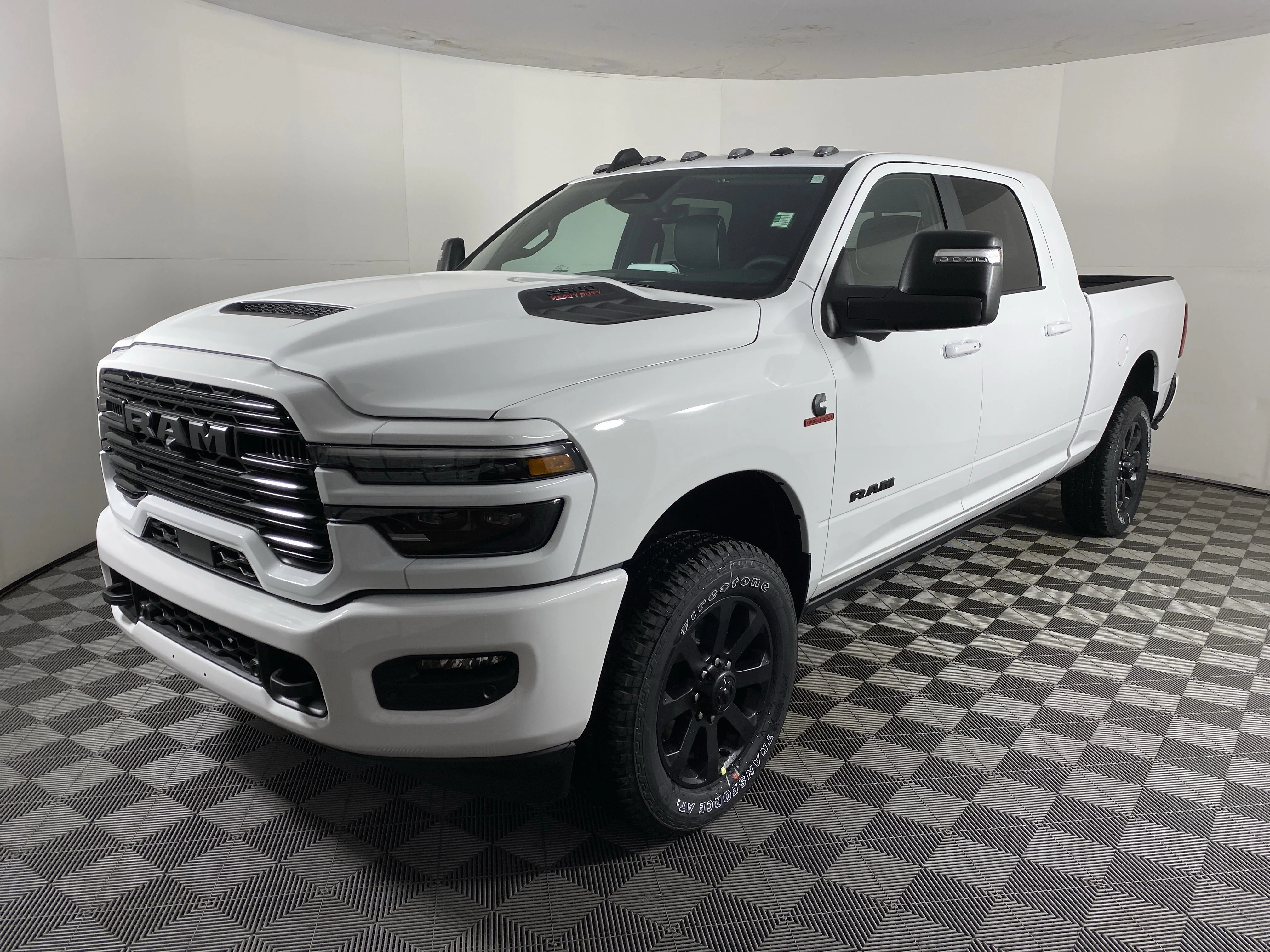 New 2026 Bright White Clear-Coat Exterior Paint RAM Laramie image 11