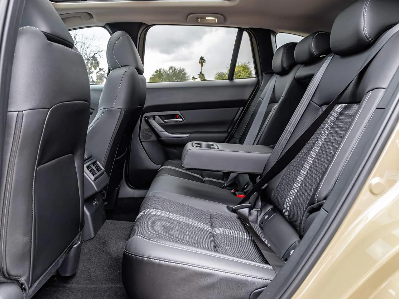 New 2026 Zircon Sand Metallic Mazda 2.5 S Meridian Edition AWD image 22