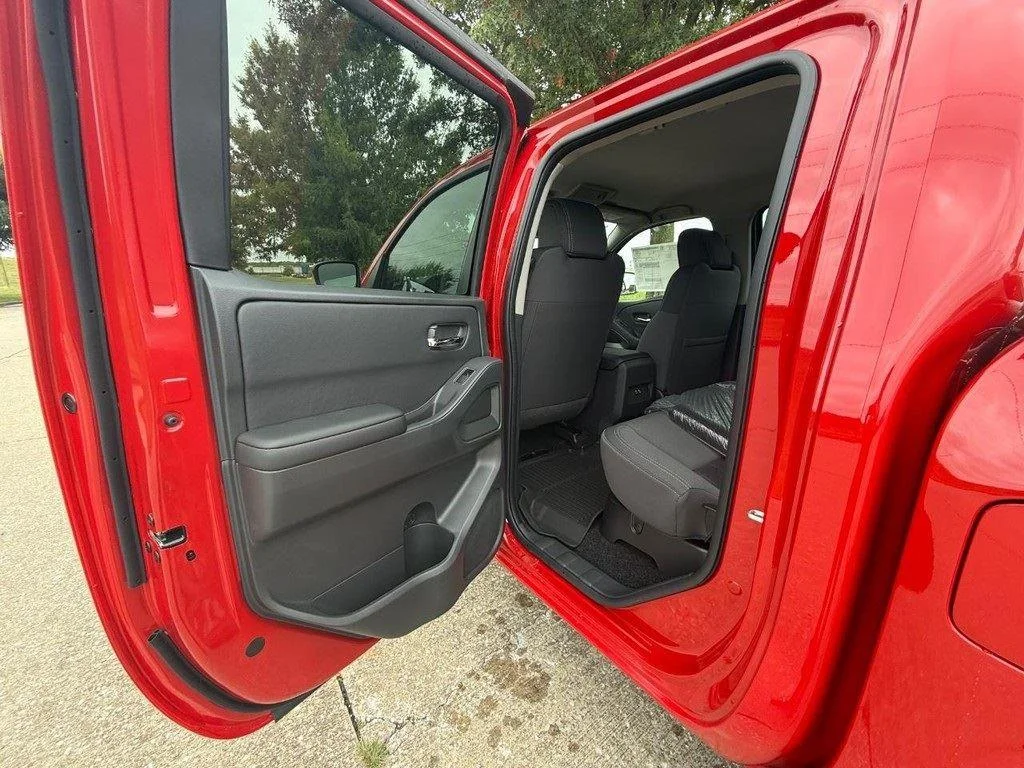 2026 Nissan Frontier SV - Photo 17