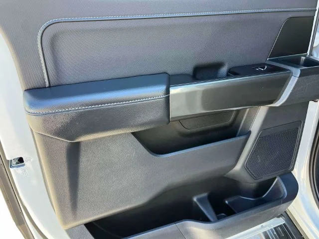 Used 2023 Avalanche Ford XLT image 17