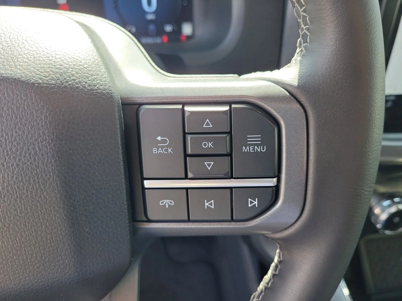 Certified Used 2025 Blue Ford XLT image 21