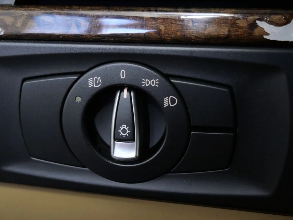 Used 2009 Black BMW Base image 23
