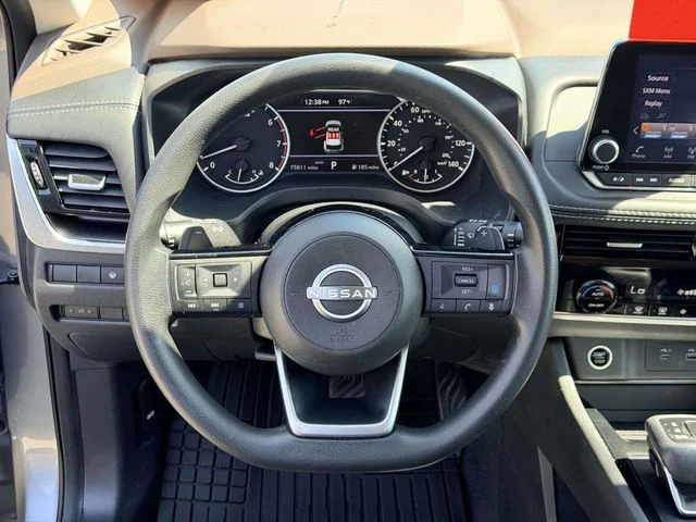 Used 2023 Gray Nissan SV image 18