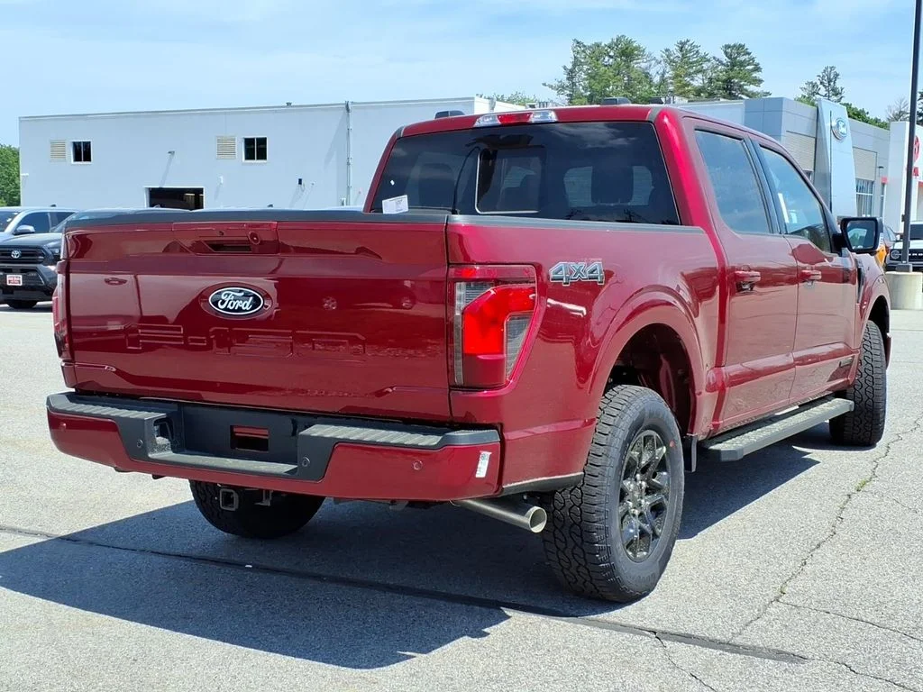 New 2026 Ruby Red Metallic Tinted Clearcoat Ford XLT image 4