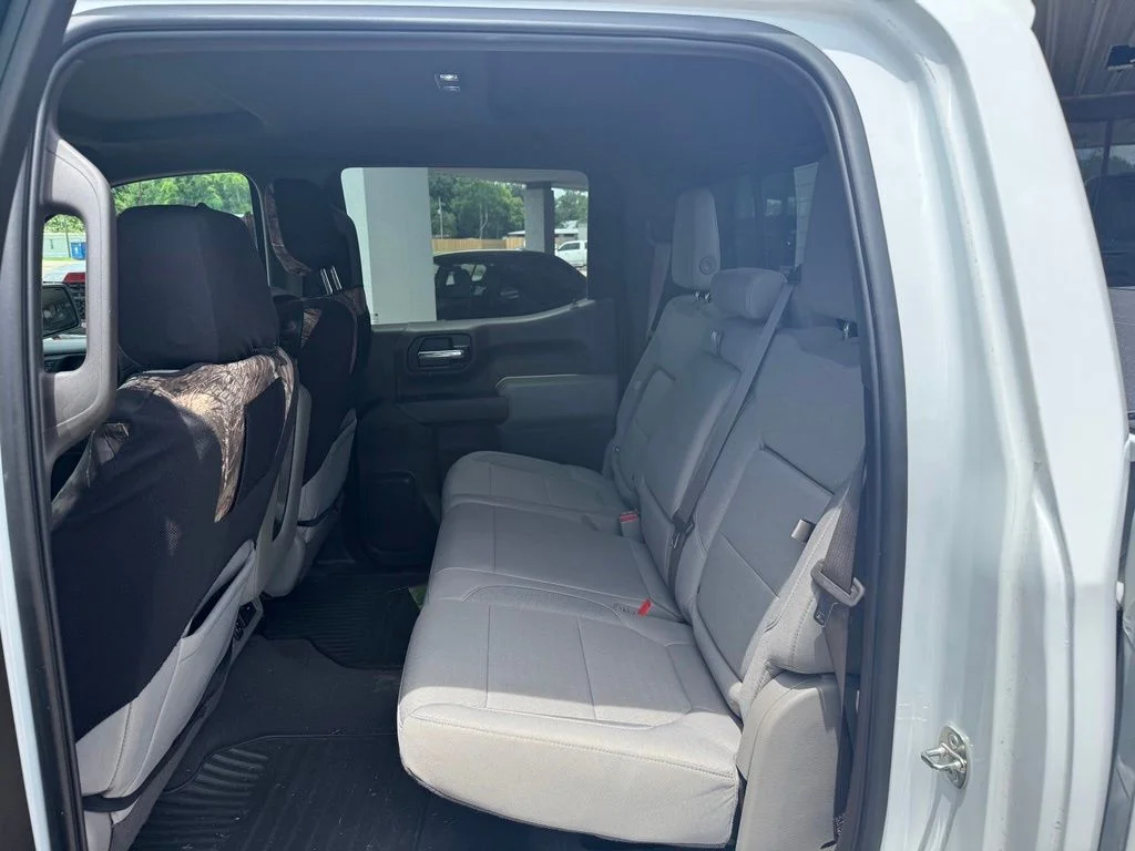 Used 2020 White Chevrolet LT image 15
