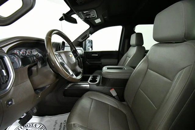Used 2020 Blue Chevrolet LTZ image 5