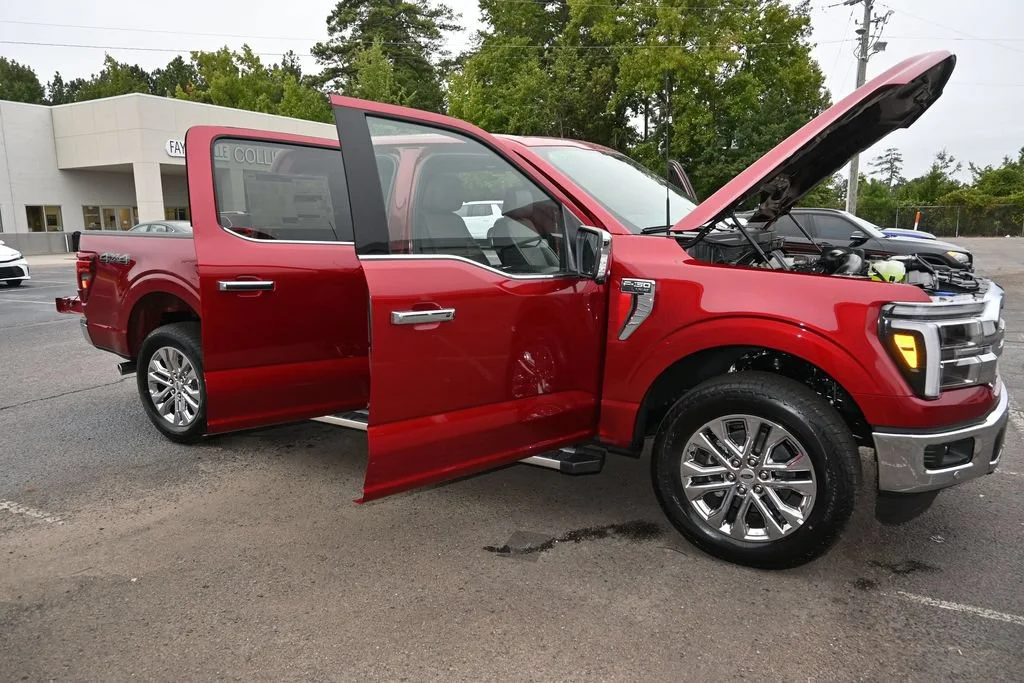 New 2026 Ruby Red Metallic Tinted Clearcoat Ford Lariat® image 8