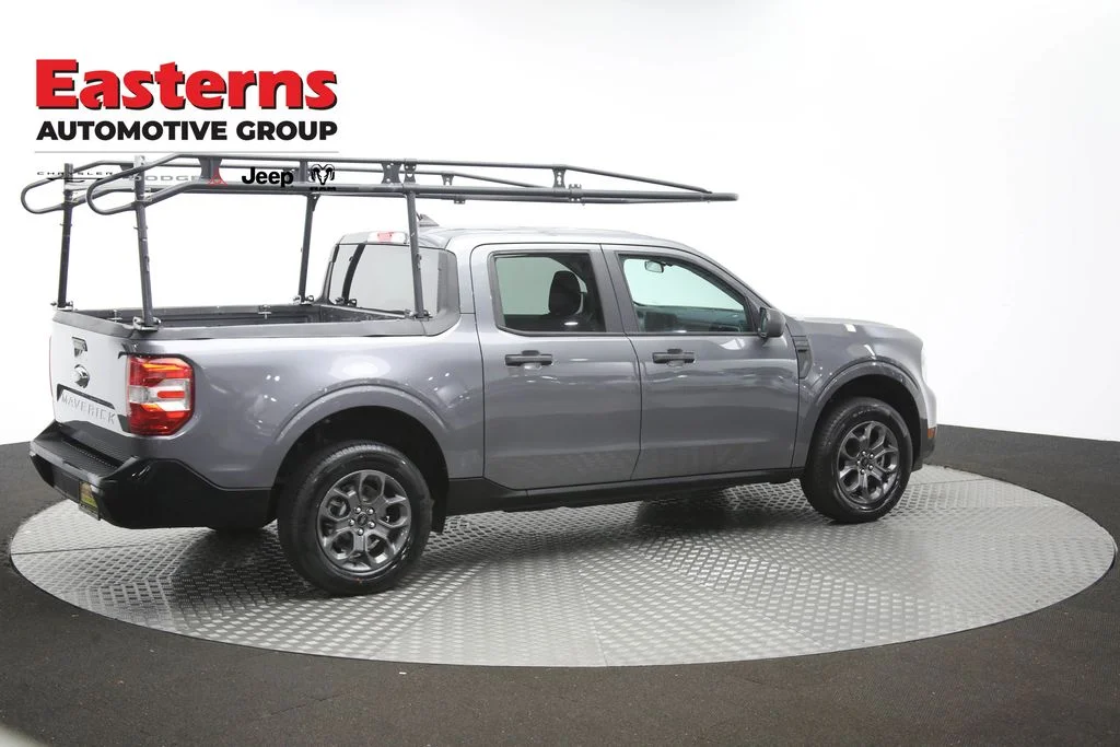 Used 2023 Gray Ford XLT image 41