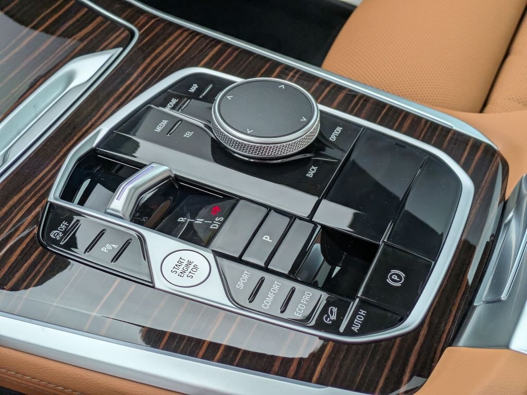 New 2026 Black Sapphire Metallic BMW xDrive40i image 22
