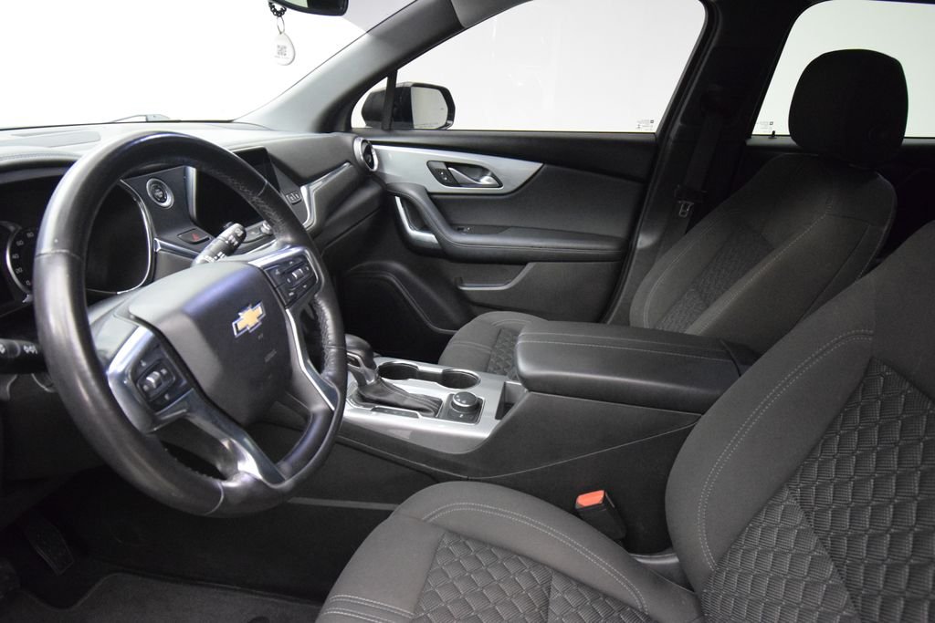 Used 2019 Black Chevrolet Base image 7