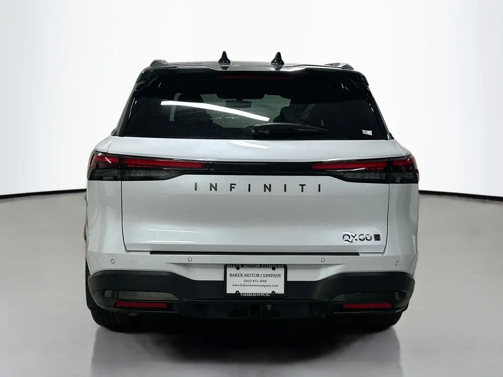 Used 2026 Black INFINITI Autograph image 10