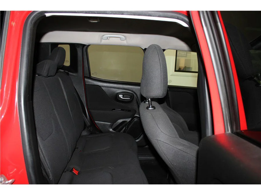 2020 Jeep Renegade Jeepster - Photo 20