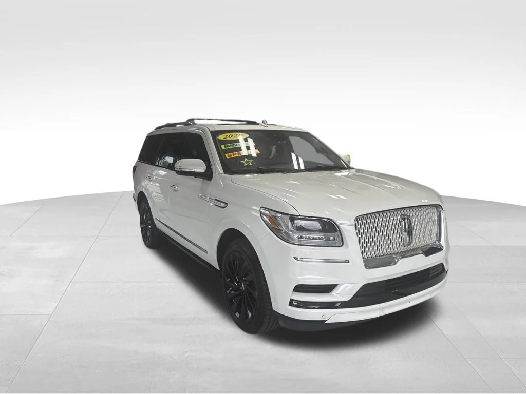Used 2020 White Lincoln Reserve image 8