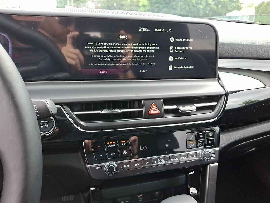 New 2026 Snow White Pearl Kia S image 8