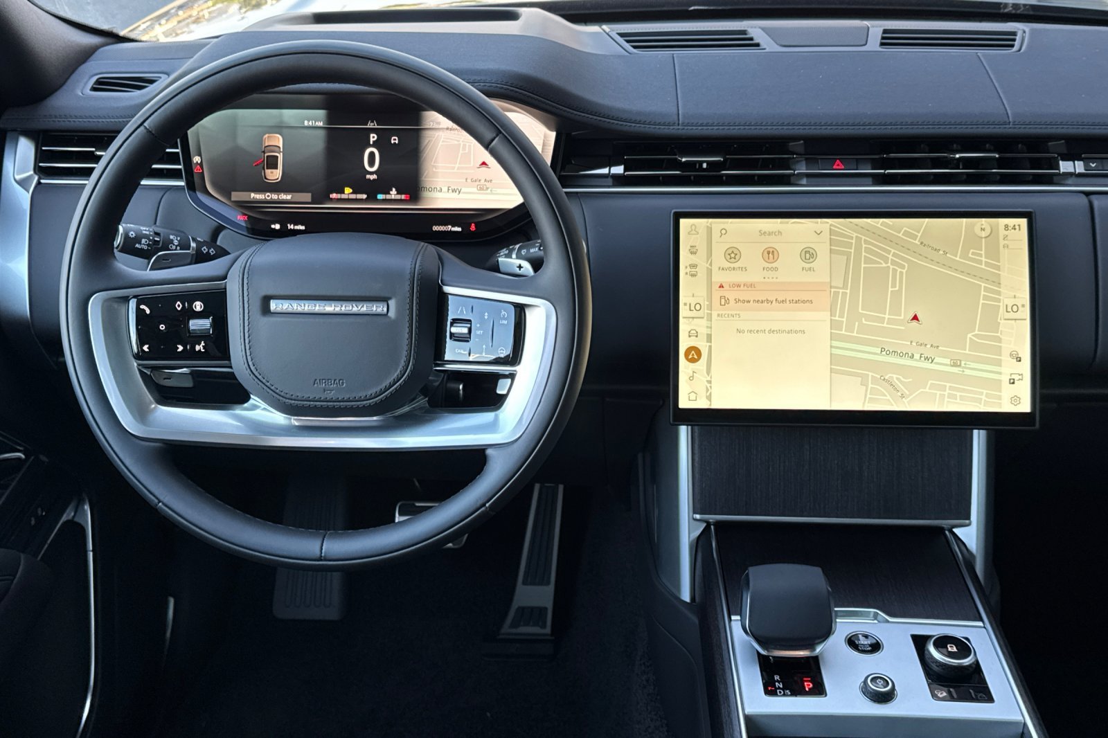 New 2027 Carpathian Grey Land Rover SE image 15