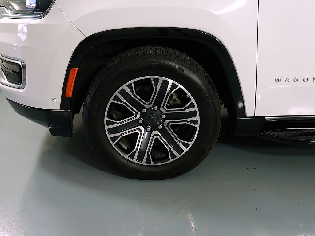 Used 2023 White Jeep Series II image 10
