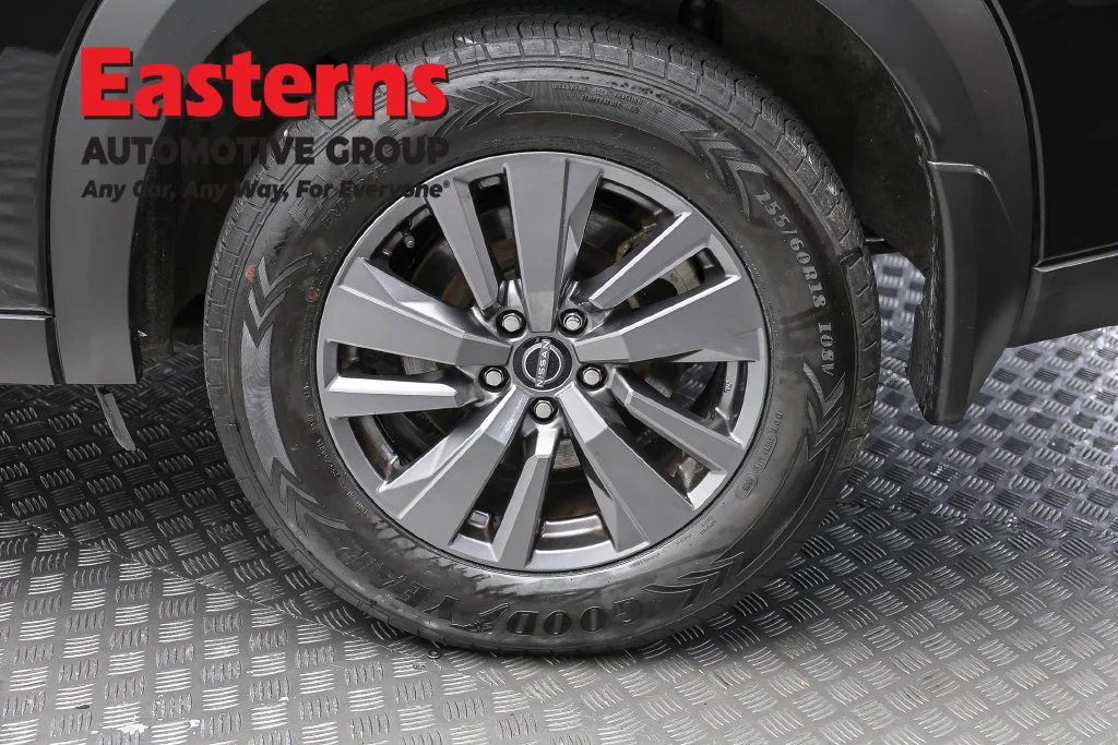 Used 2023 Black Nissan S image 8