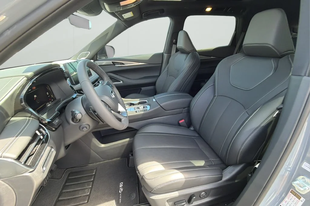 New 2027 HARBOR GRAY INFINITI Sport AWD image 17