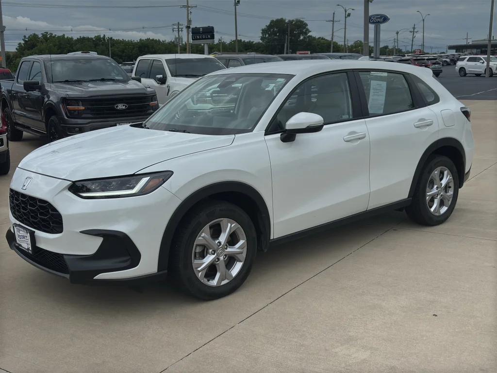 Used 2024 White Honda LX image 8