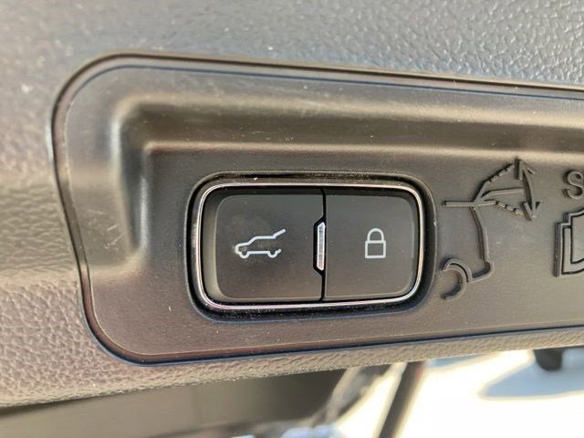 Used 2023 Carbonized Gray Metallic Ford XLT image 25