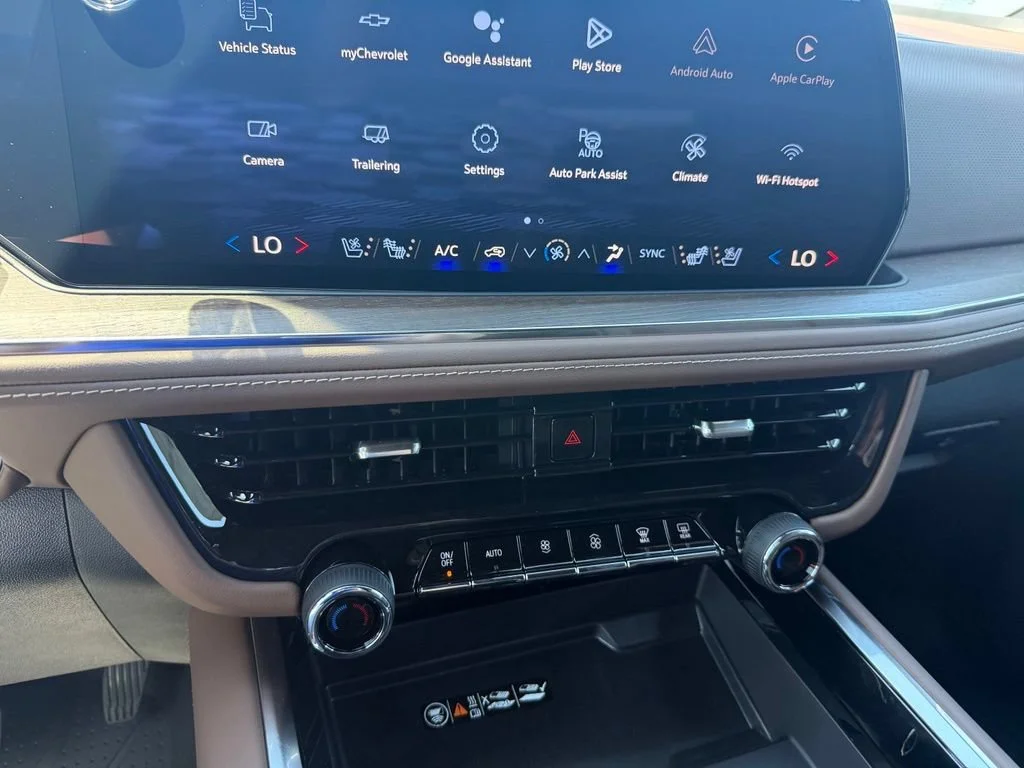 New 2026 Polar White Tricoat Chevrolet High Country image 26