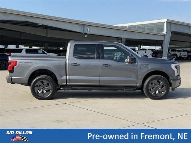 Used 2023 Gray Ford LARIAT image 3