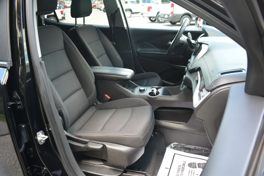 Used 2024 Black GMC SLE image 18