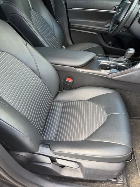 Used 2024 Midnight Black Metallic Toyota SE image 9
