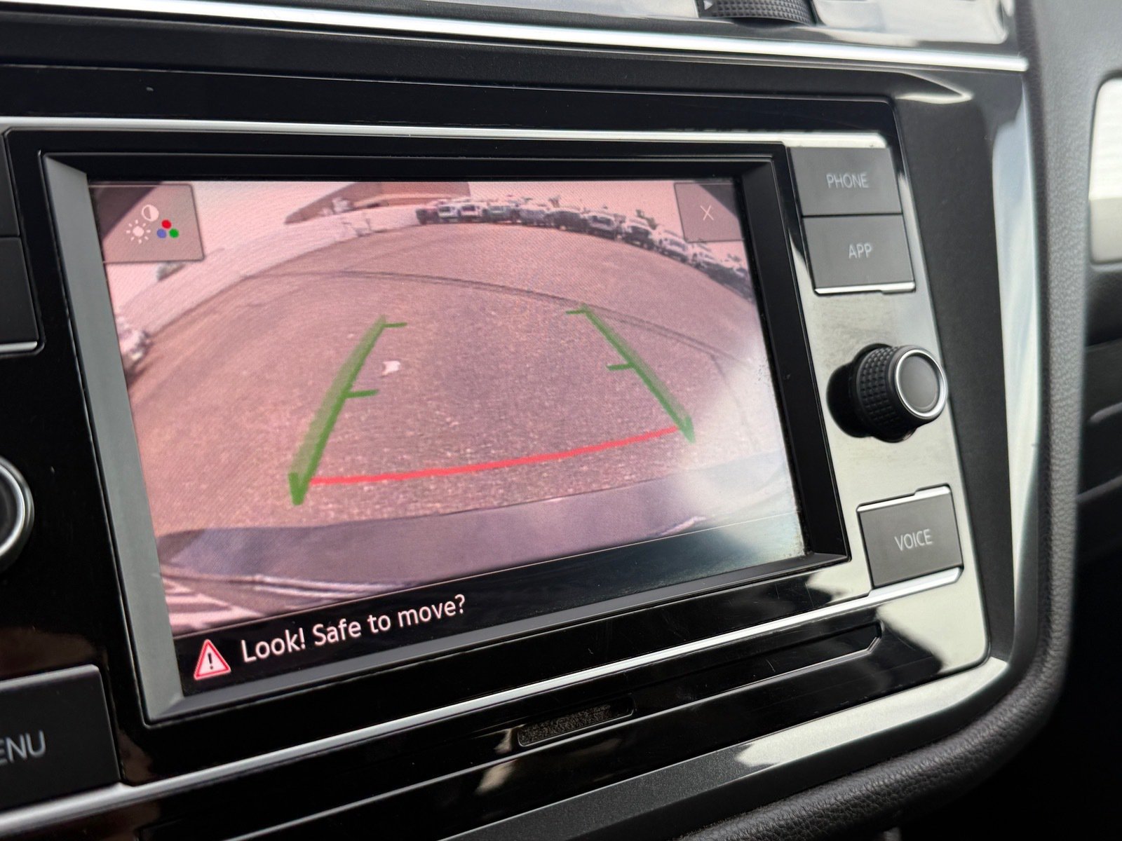 2020 Volkswagen Tiguan S - Photo 25