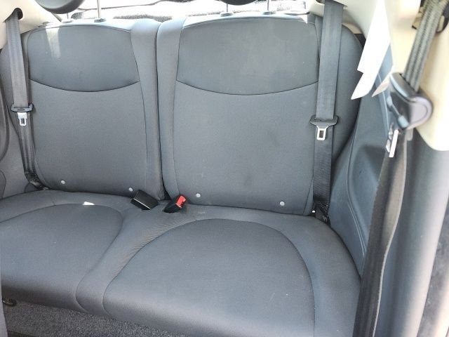 Used 2015 White FIAT Pop image 32