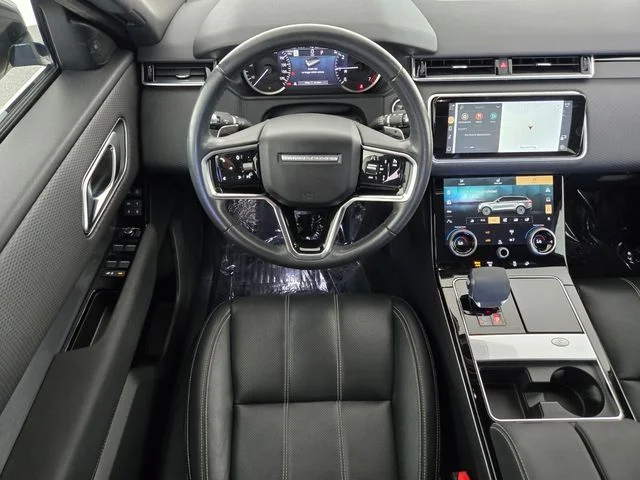 Used 2023 Brown Land Rover R-Dynamic S MHEV image 12