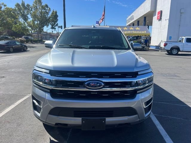 Used 2023 Silver Ford Limited image 2