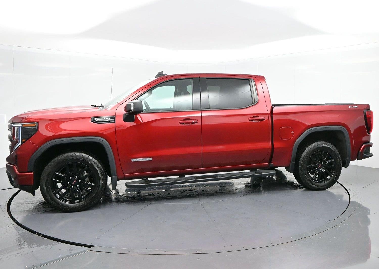 Used 2023 Volcanic Red Tintcoat GMC Elevation image 4