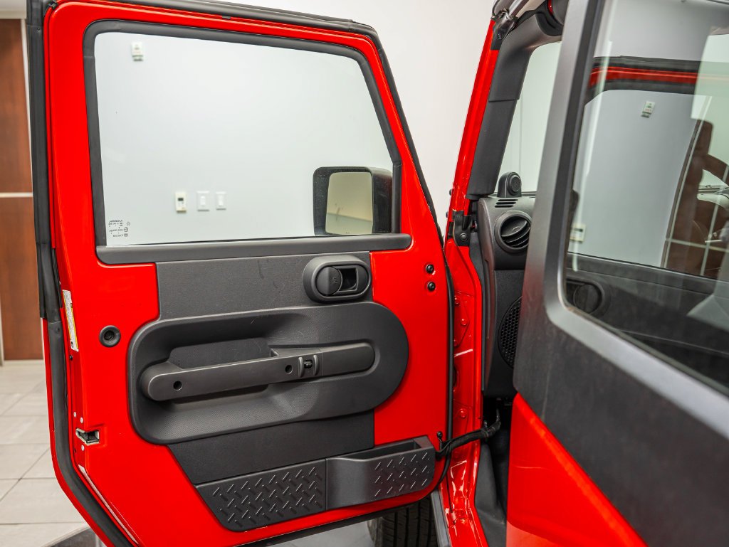 Used 2008 Flame Red Clearcoat Jeep Rubicon image 23