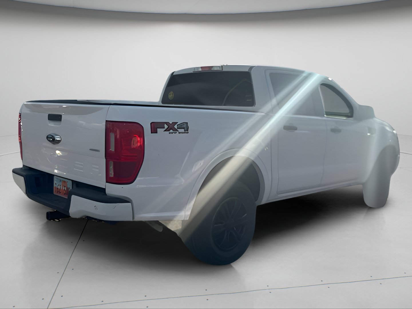 Certified Used 2019 Oxford White Ford XLT image 5