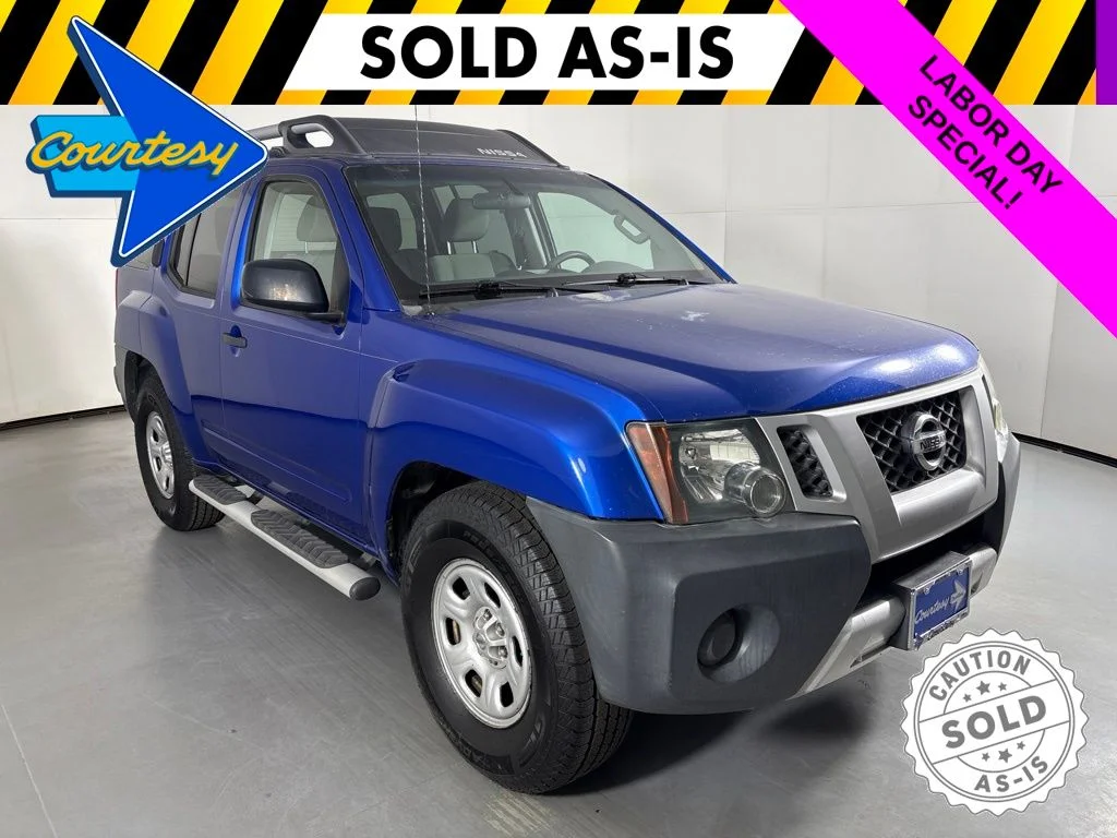Used 2014 Blue Nissan X image 1