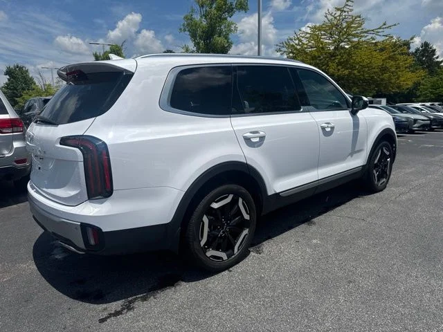 Certified Used 2024 White Kia EX image 5
