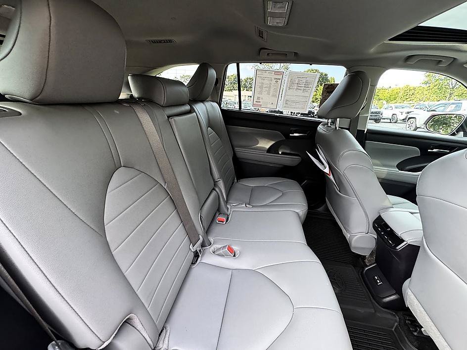 Used 2026 Ruby Flare Pearl Toyota Hybrid XLE image 25