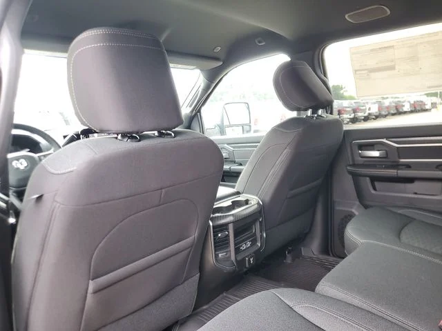 New 2026 Granite Crystal Metallic Clear-Coat Exterior Paint RAM Big Horn image 10