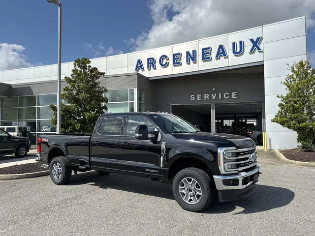 2026 Ford Super Duty F-350® Lariat®
