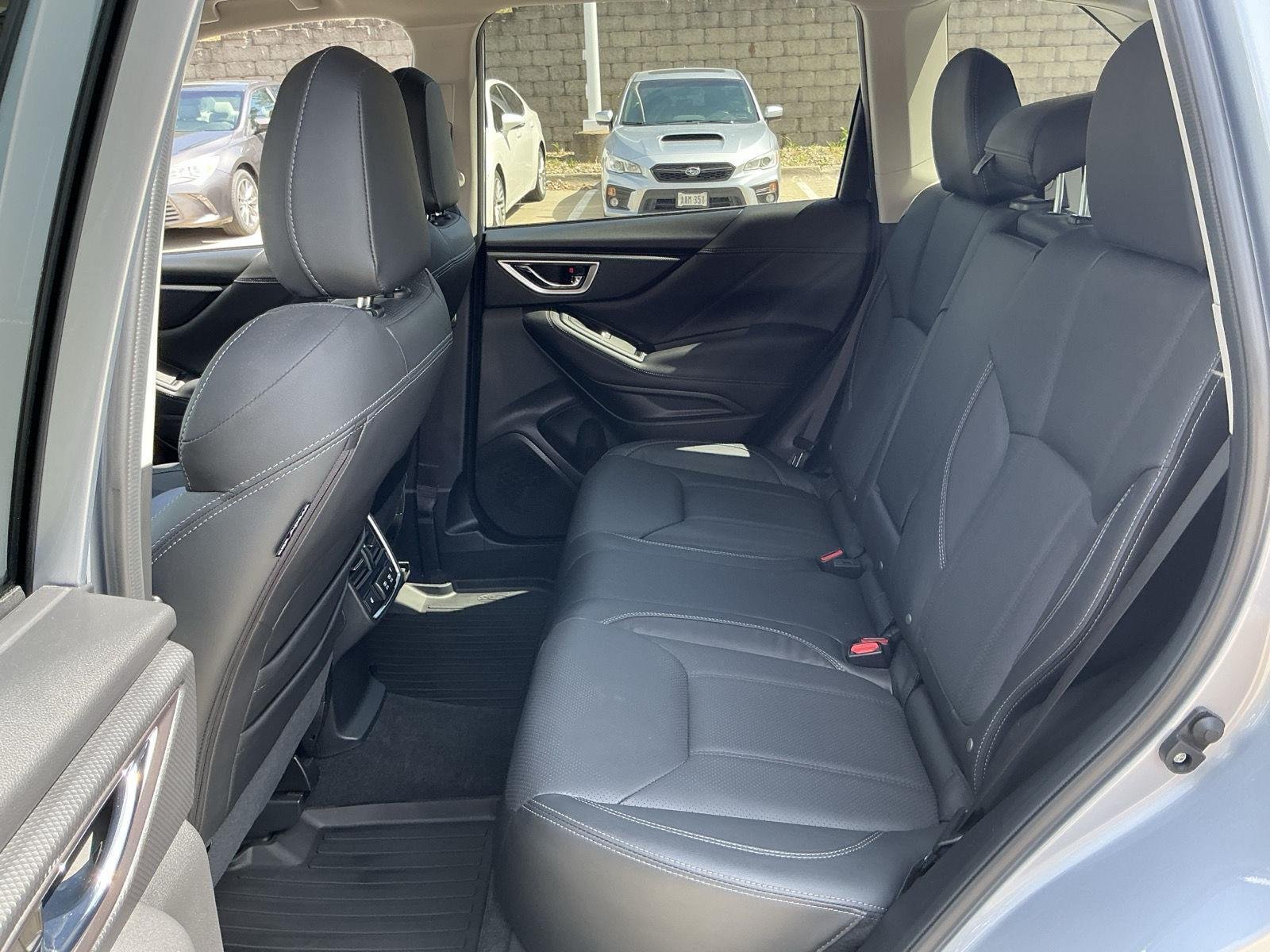 Used 2024 Ice Silver Metallic Subaru Touring image 10