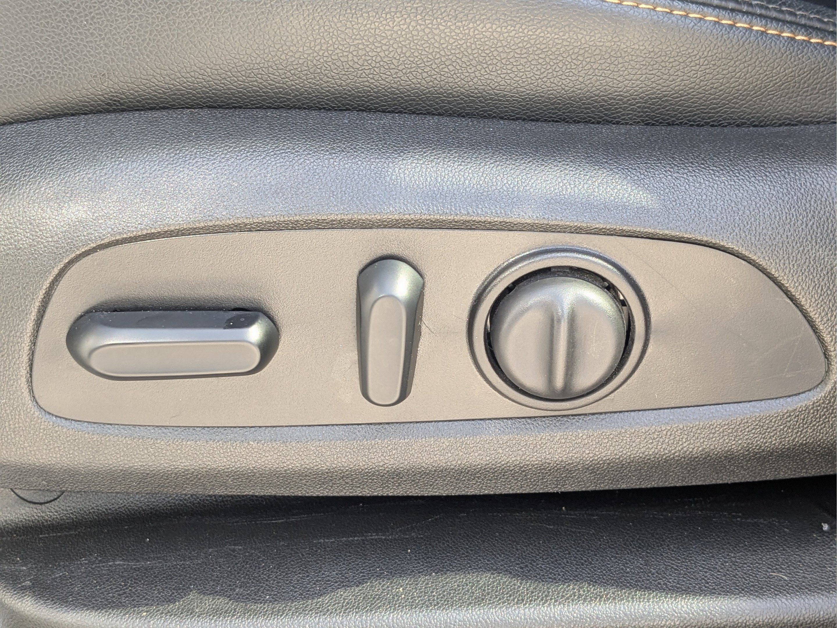 2020 Chevrolet Equinox Premier - Photo 19