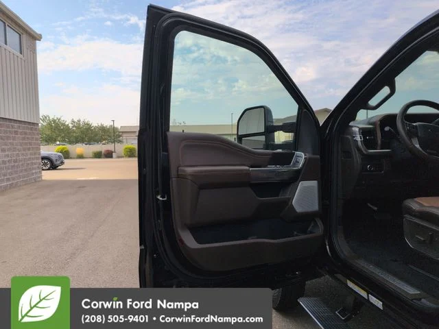 New 2026 Agate Black Metallic Ford King Ranch image 10