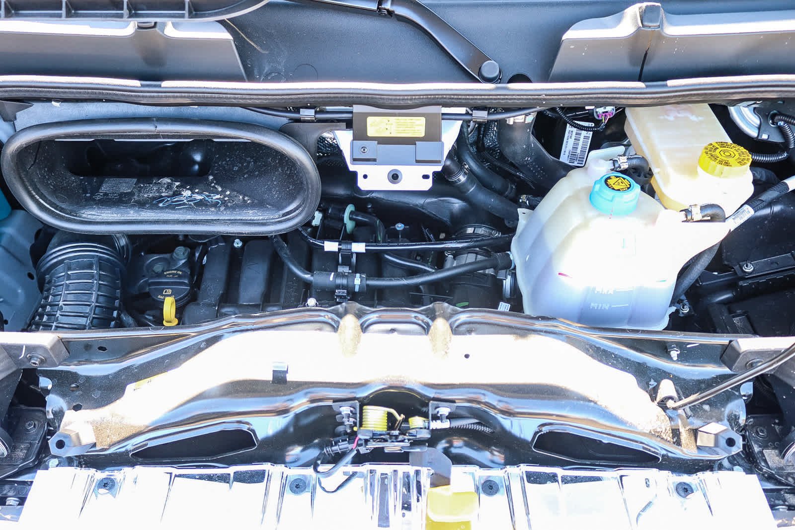 New 2027 Bright White Clearcoat RAM SLT image 13