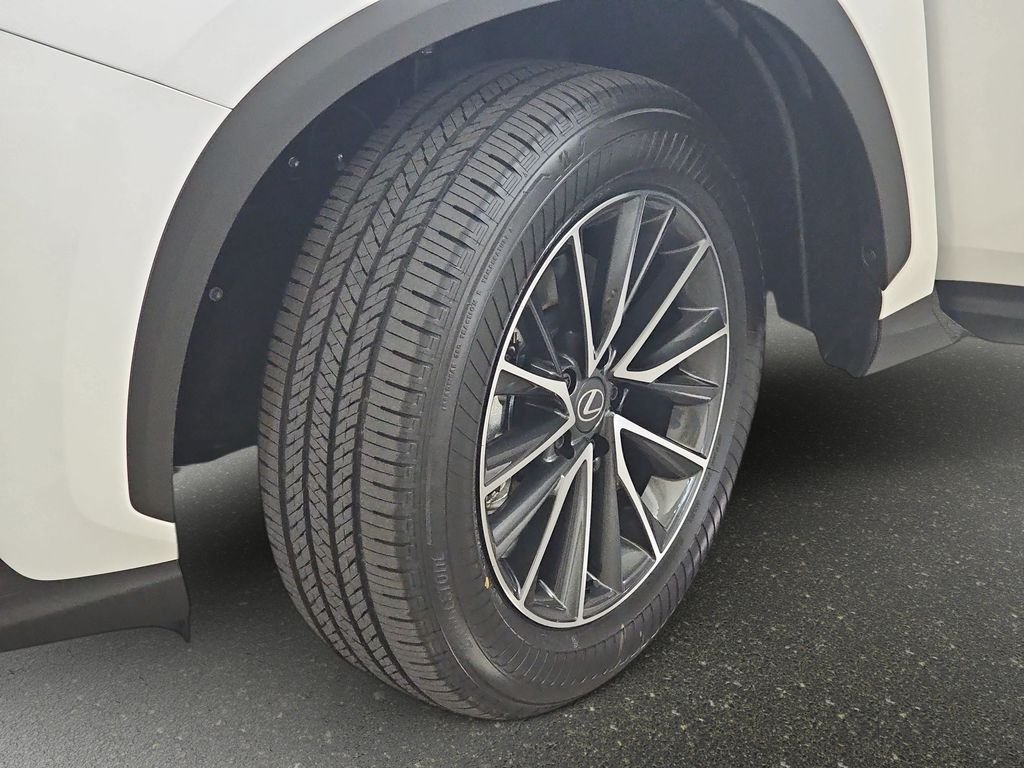 New 2026 Ultra White Lexus PREMIUM PLUS AWD image 33