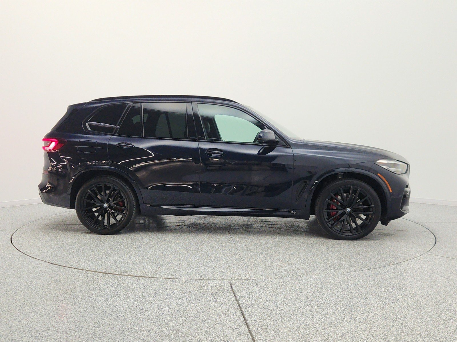 Used 2023 Carbon Black Metallic BMW sDrive40i Sports Activity Vehicle image 4