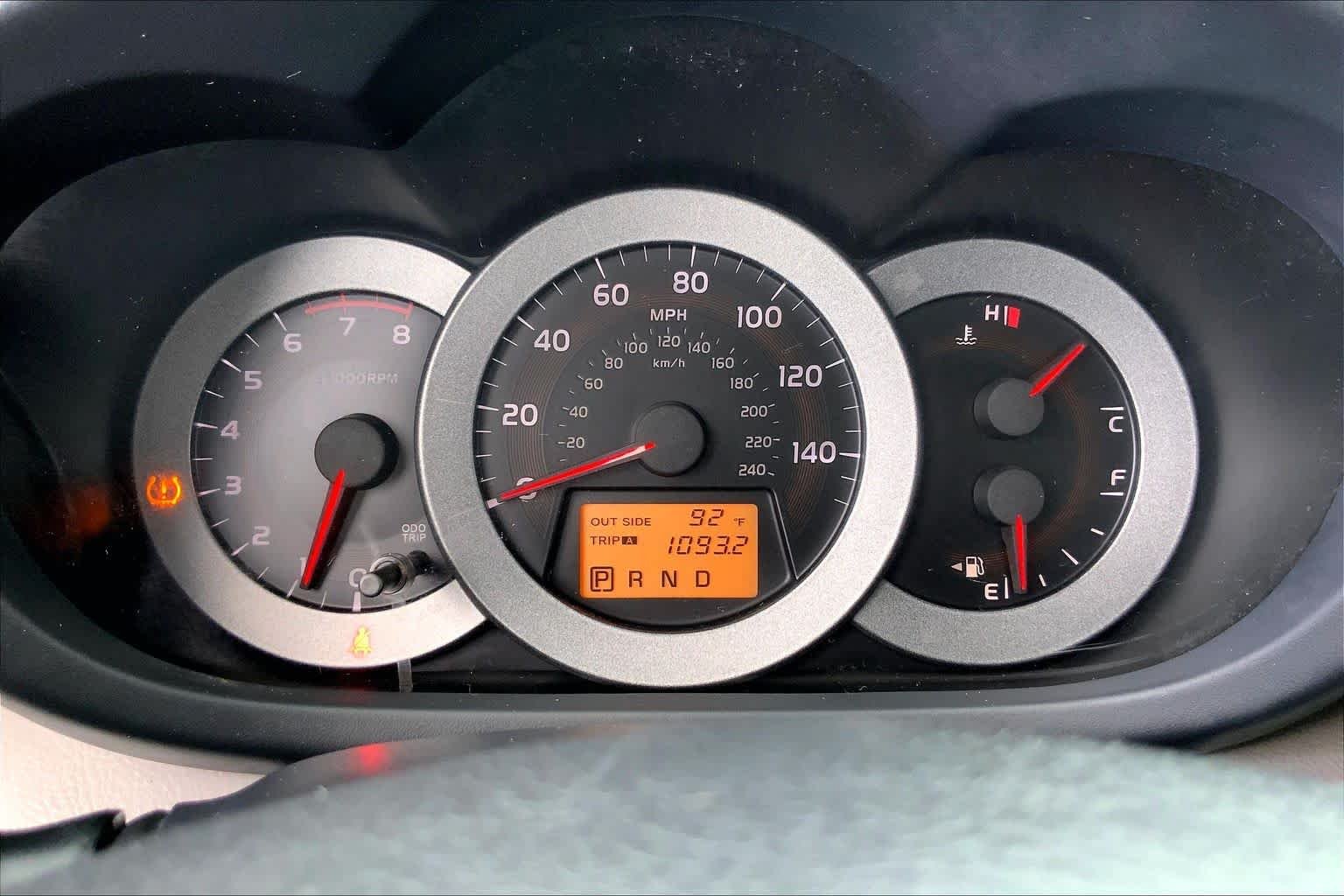 Used 2007 Classic Silver Metallic Toyota Limited image 24
