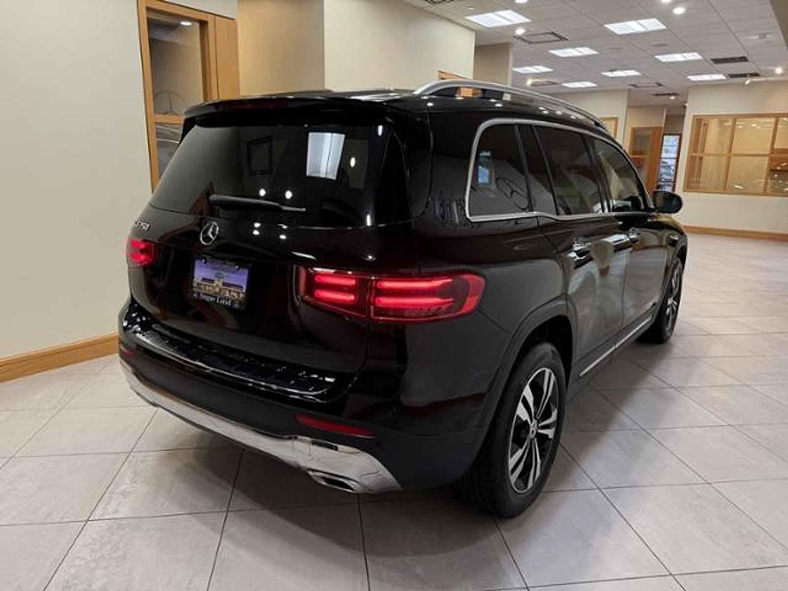 Certified Used 2025 Night Black Mercedes-Benz  image 5
